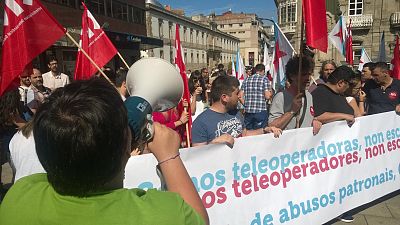 2016 07 11 FolgaCentrosChamadasConcentracionVigo01.jpg